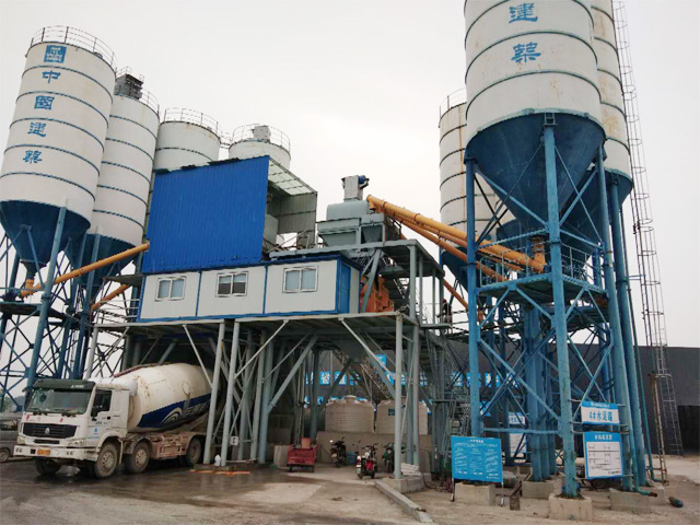 徐工修路获得平地机前机架及平地机专利